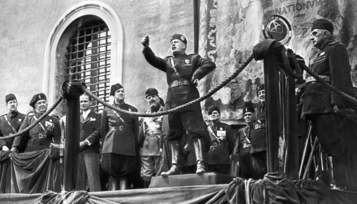 Mussolini: från italiensk kris till fascistisk diktatur